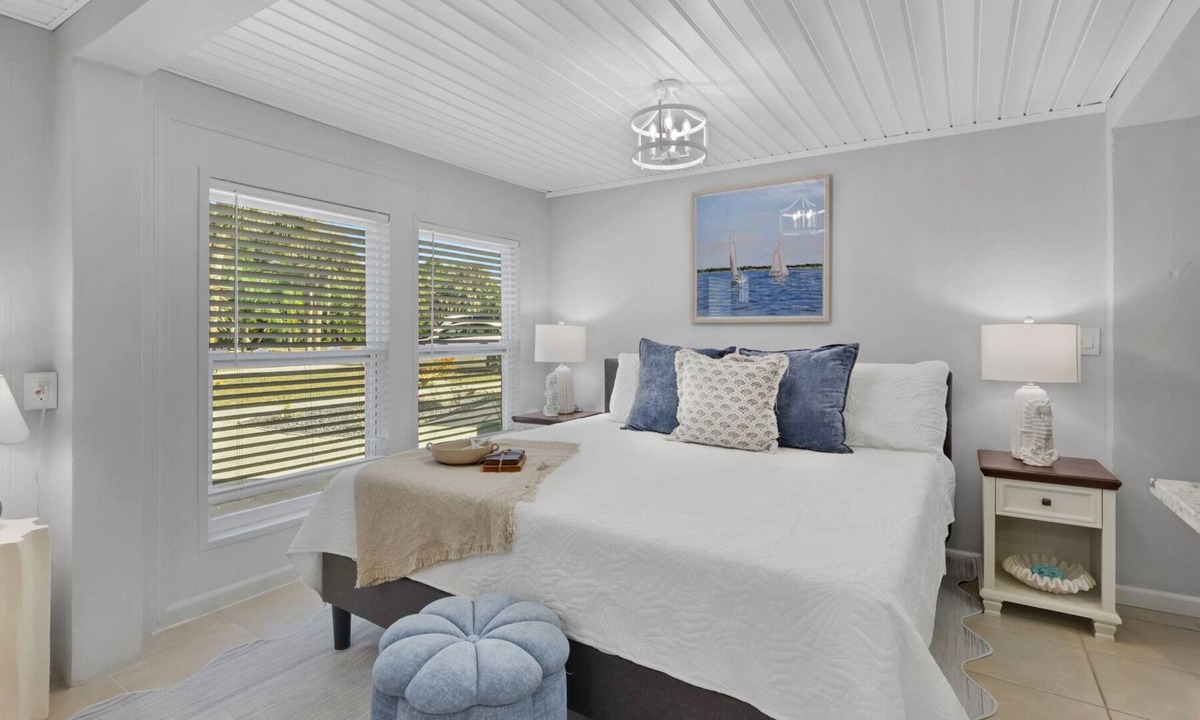 Rural Estates Apartment | Downstairs Studio Apartment with Pickleball Court on 5-Acre Estate