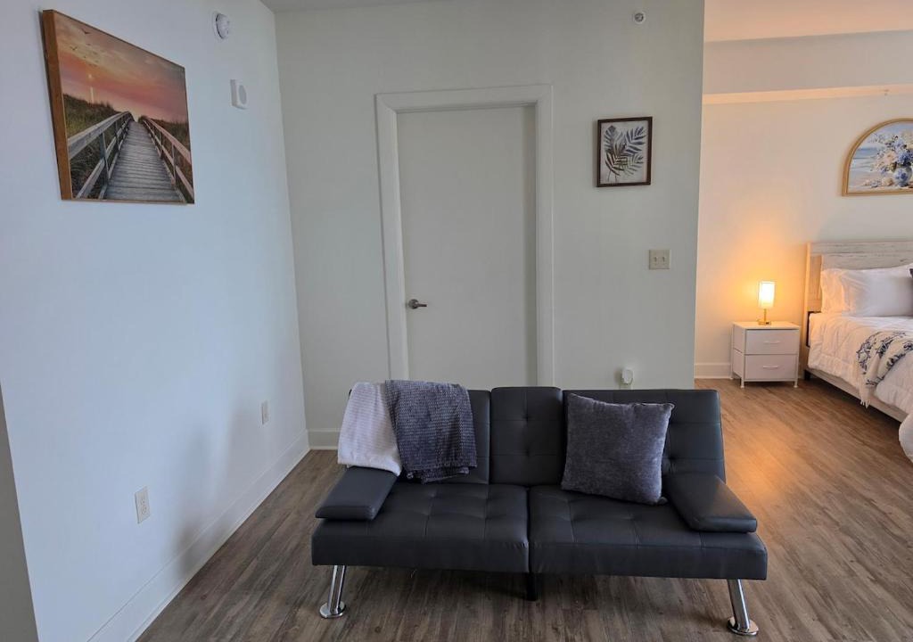 Edgewood Apartment | Dream Stay