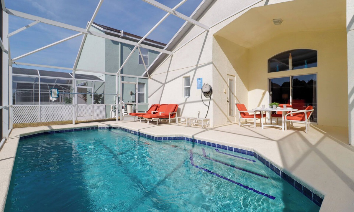 Westbury House | Dreamville 4 Bedrooms
