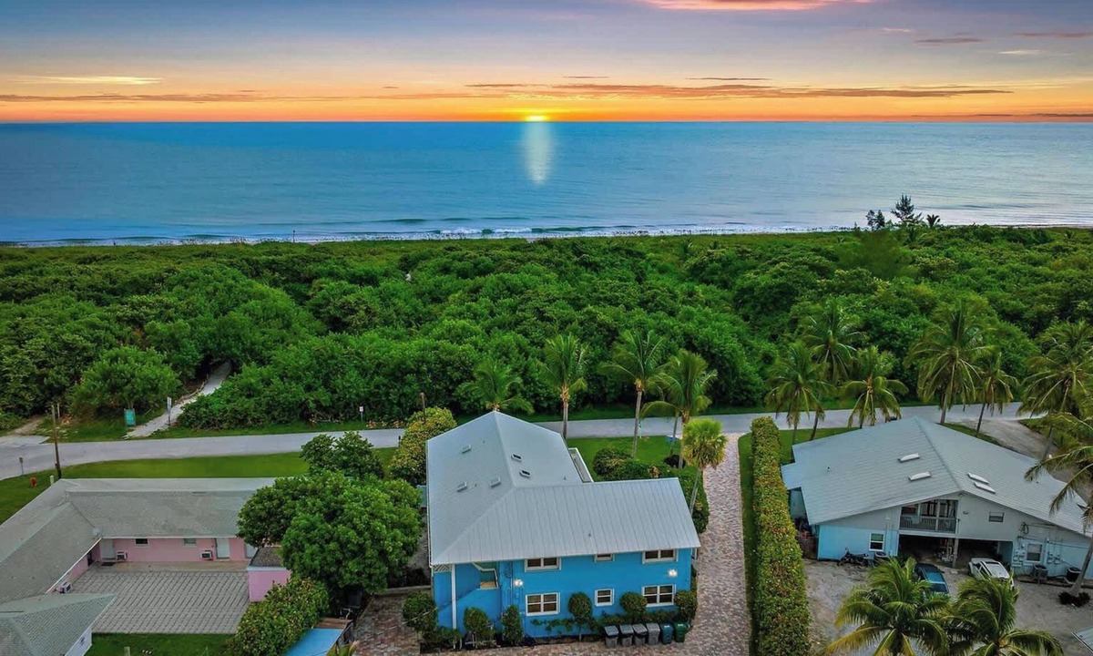 Fort Pierce Shores House | Dual En-Suite Corner Unit - Sunrise Views