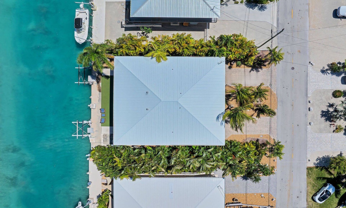 Marathon House | Duck Key Waterfront Paradise B Private Balcony