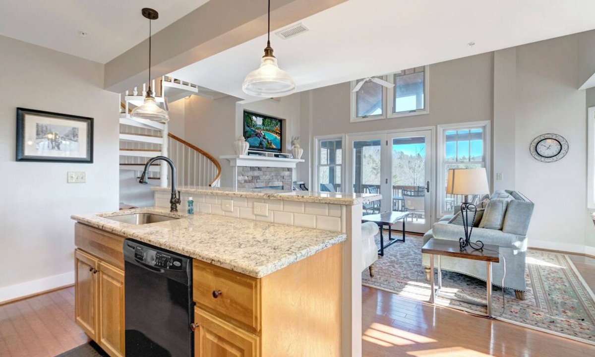 Foscoe Condo | Echota Wintergreens 1732-Mtn Condo, Gated Resort, Indoor/Outdoor Pools & Hot Tub