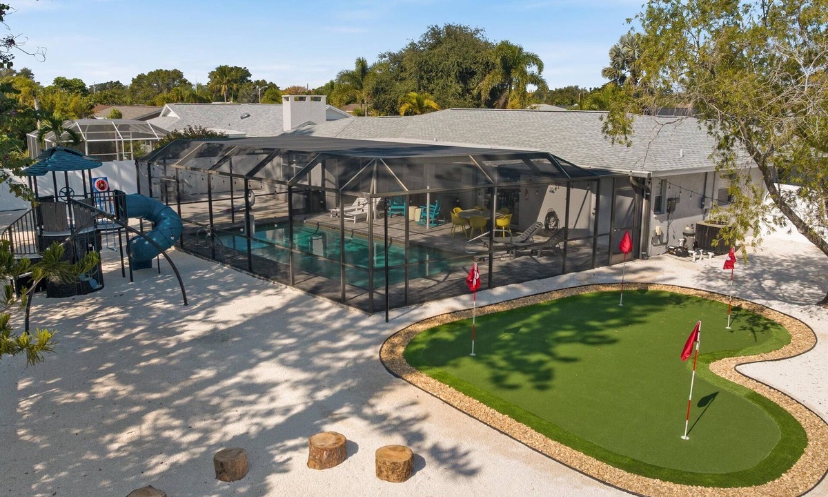 Bradenton House | Elegant 4BR Home | Heated Pool + Near IMG & AMI