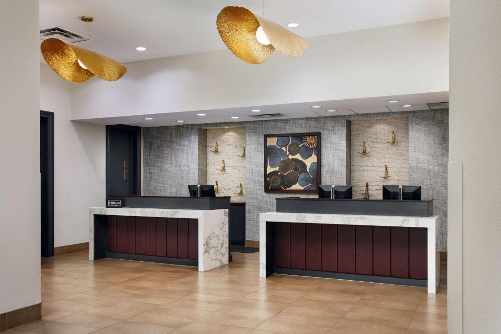 West Palm Beach Hotel | Embassy Suites by Hilton West Palm Beach Central