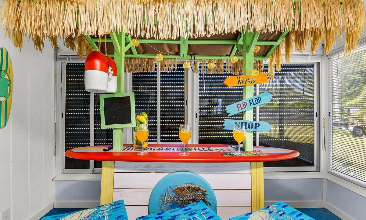 Iona House | Endless Fun & Coastal Comfort with Beach Vibes - FMB - Luanne Beach Retreat - Roelens