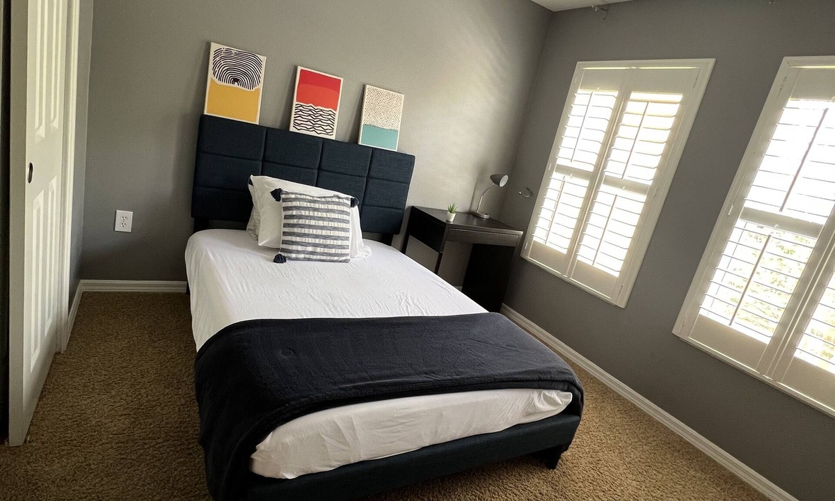 Oviedo House | Entire 3Bedroom 2.5 Bathroom Home