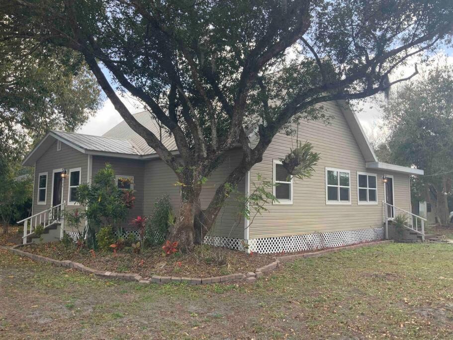 Arcadia Historic District House | Entire home in Arcadia Historical District