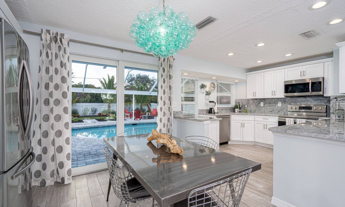 Bonita Springs House | Entire House - 1.8 Miles from Beach - Private Pool