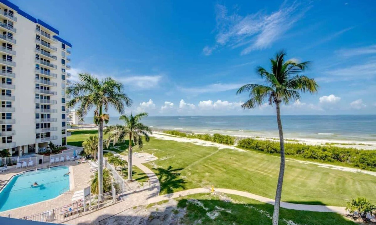 South Island Condo | Estero Beach & Tennis Club #306A Beachfront Condo