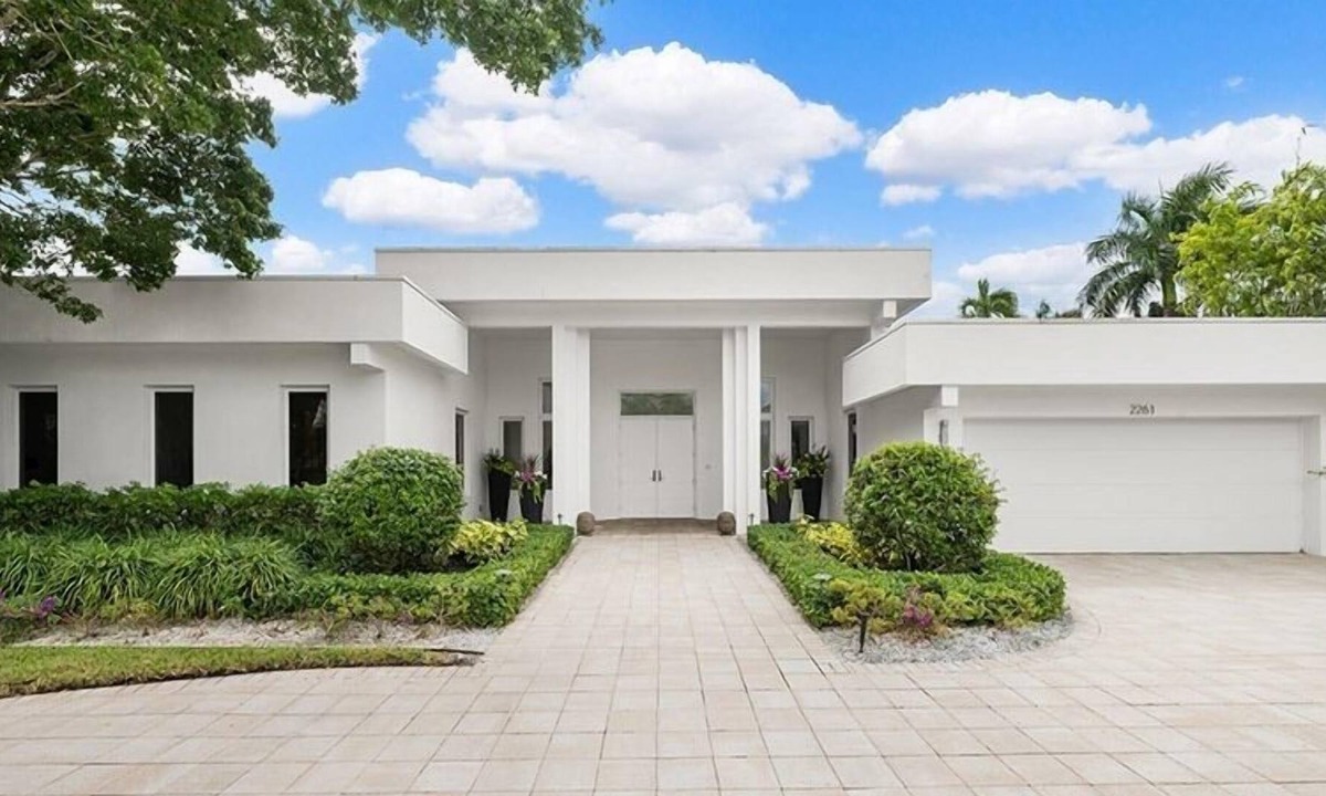 Royal Harbor House | Exceptional Home on the Water close to 5th Avenue and 3rd Street! HRH2261