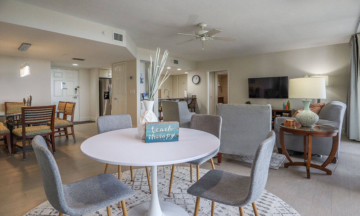 South Island Condo | EXCLUSIVE GULLWING BEACH RESORT CONDO 603! HUGE 2B/2B WITH GRAND VIEW!