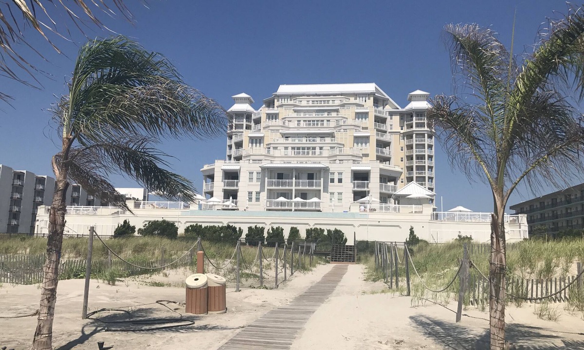 Diamond Beach Condo | Experience a Luxury Caribbean like vacation at UNIT 802 Grand Diamond Beach NJ