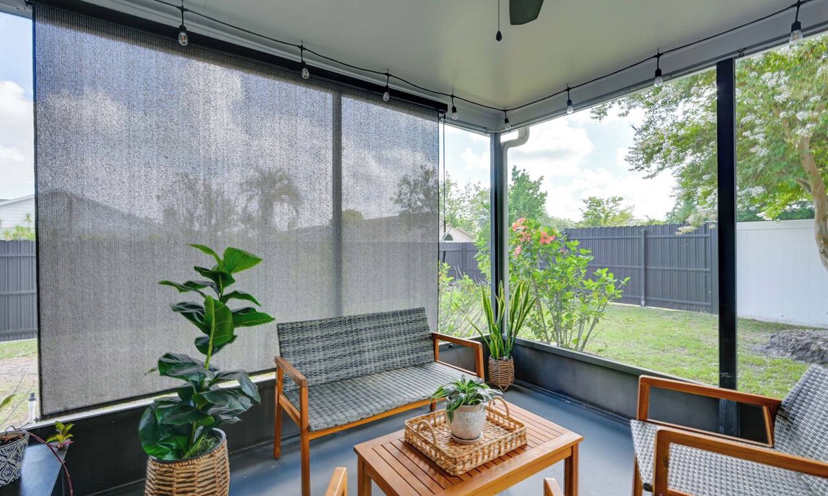 New Port Richey House | Explore Tampa Bay! Family Home w/Lanai, Game Room