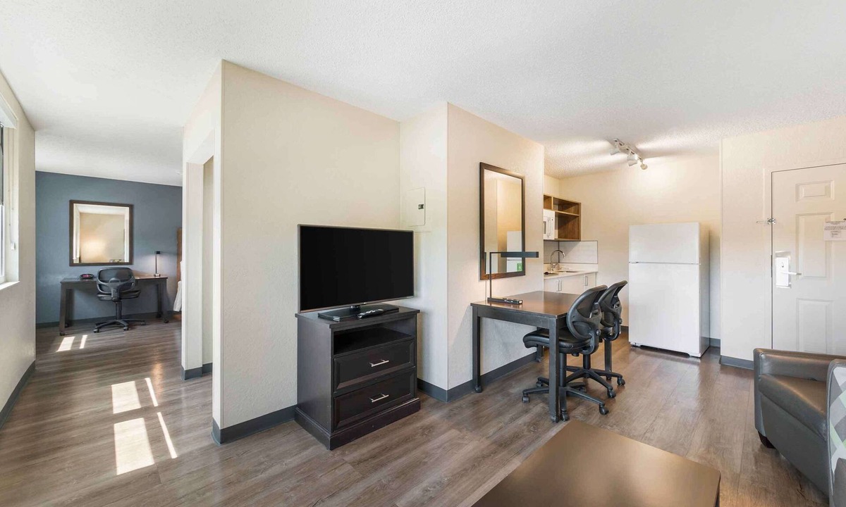 Doral Hotel | Extended Stay America Premier Suites - Miami - Airport - Doral - 25th Street