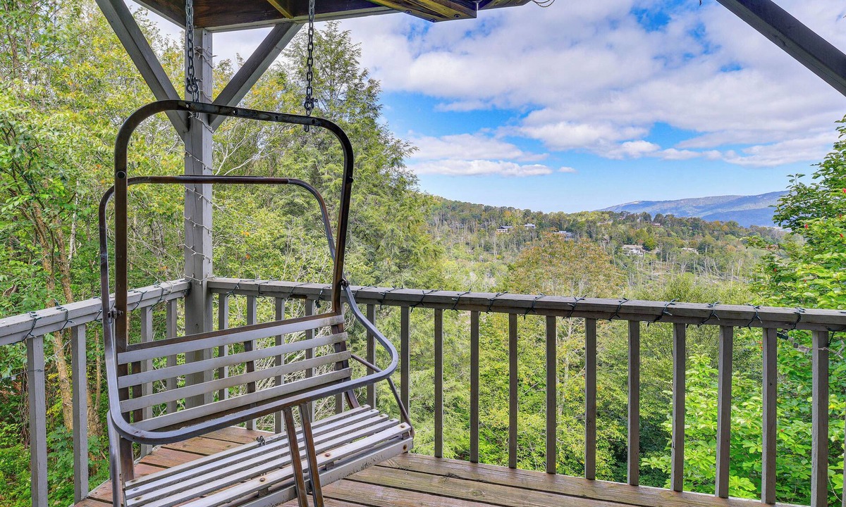 Sugar Mountain Condo | Families Welcome! Sugar Mtn Gem: Golf, Hike & Ski