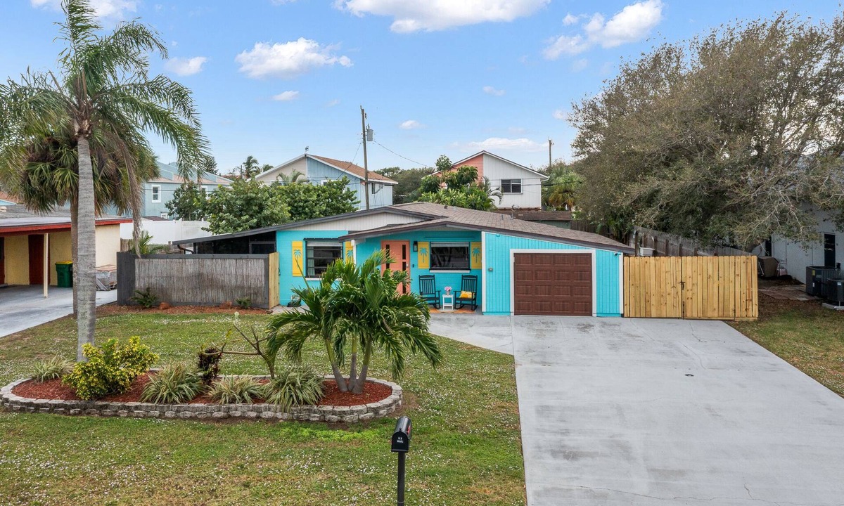 Port Canaveral House | Family & Dog Friendly Home Near Beach | Rockets Launch Views | Pool/Kayak Pass*