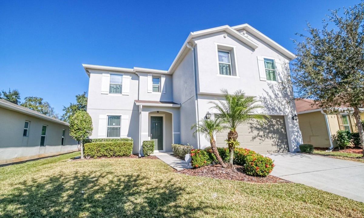 Crystal Cove House | Family-friendly 4 Bedroom Home near Walt Disney World