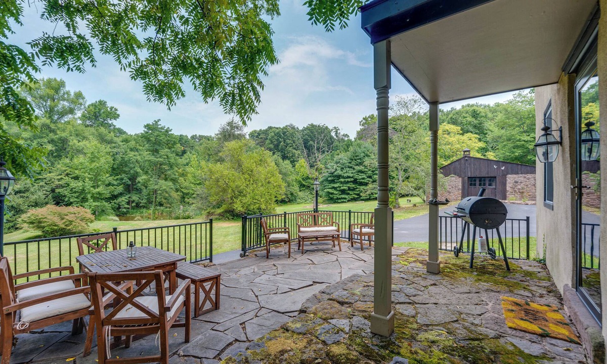 North Coventry Township House | Family-Friendly Pottstown Home w/On-Site Pond!