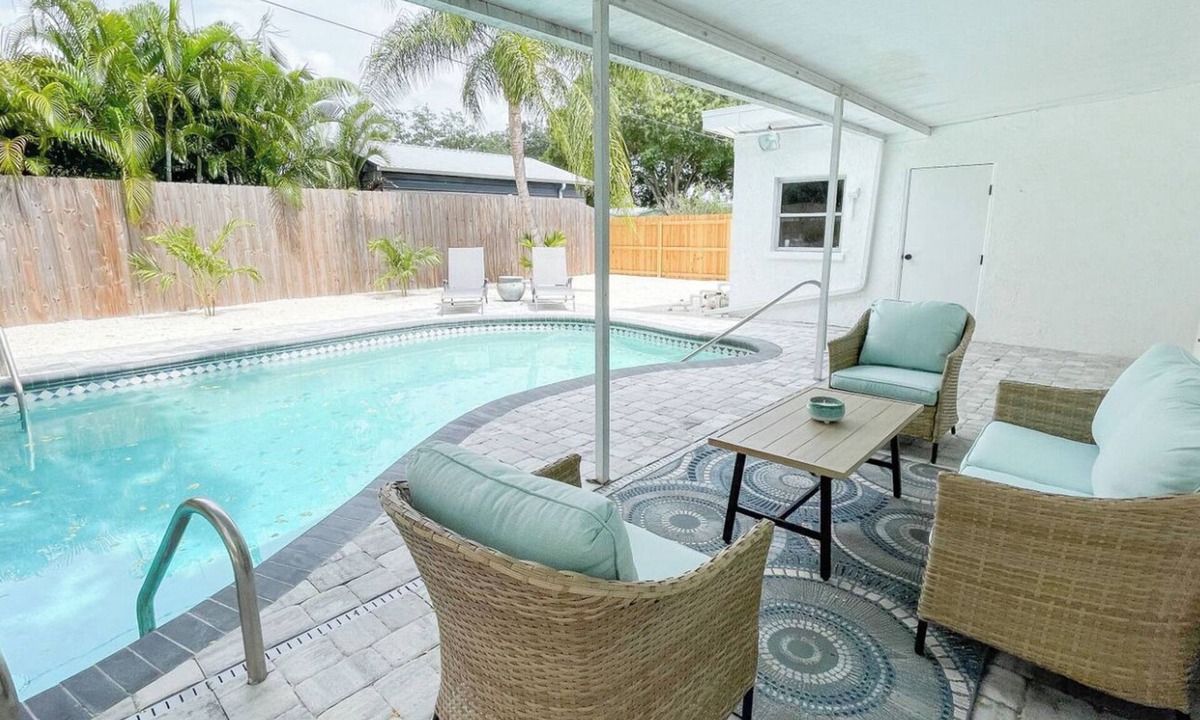 Sarasota Springs House | Get a Change of Scenery at this Family Friendly Home in Sarasota w/Private Pool