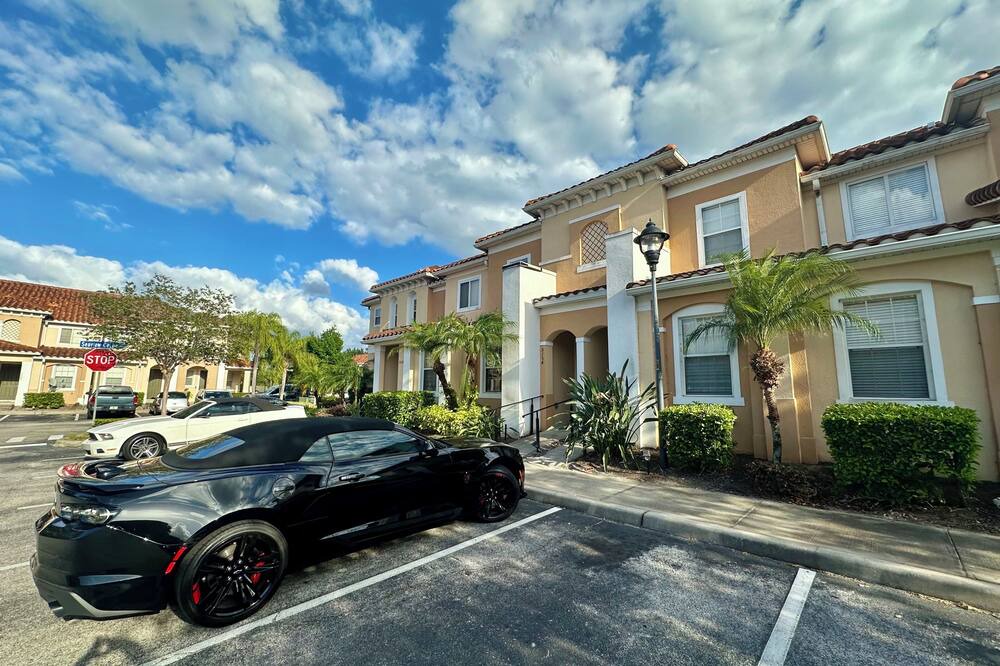 Florida Central Atlantic Coast House | Grand Luxury Compass 3BR Townhouse near Disney