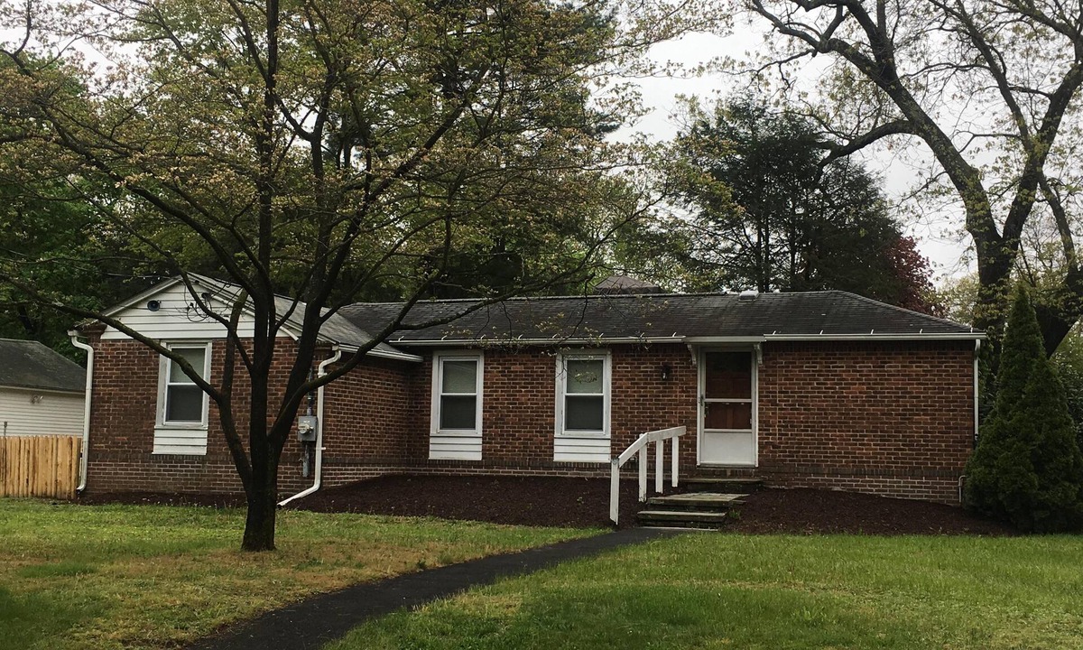 North Haven House | Great House 10 Mins to Yale-New Haven and Quinnipac University