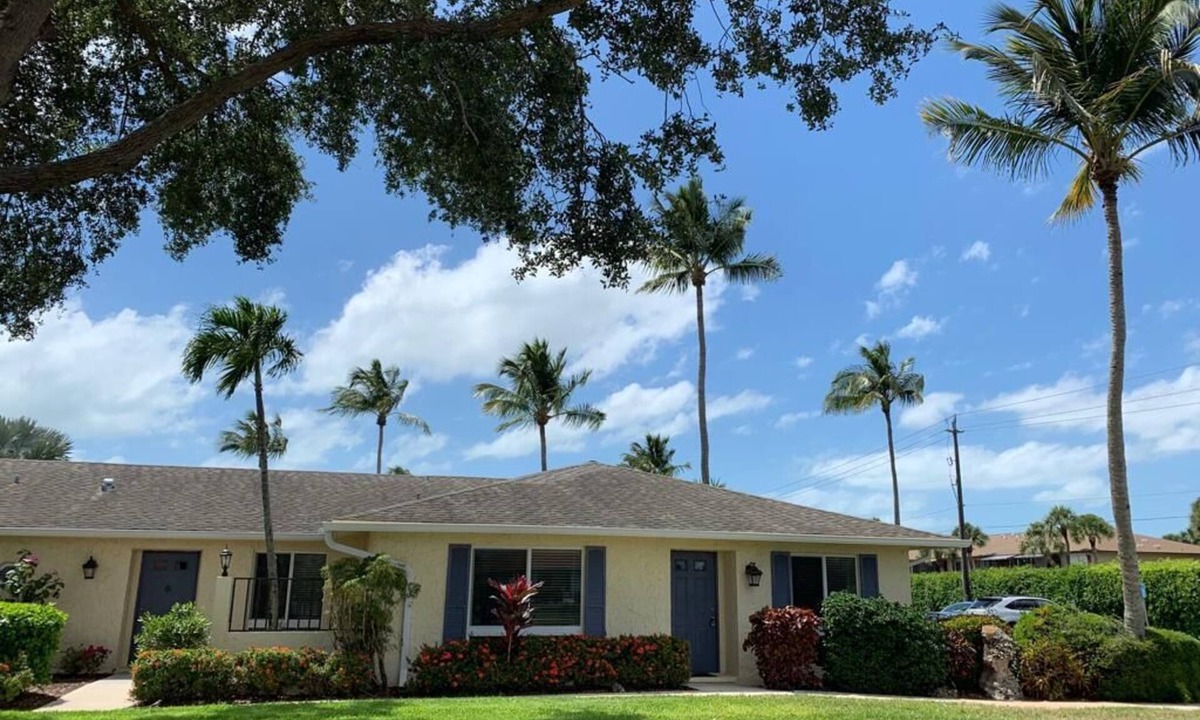 East Naples Villa | Grnd Floor Modern Reno Villa In Glades Golf Gem 5 Mins Drive To 5th Ave, Beach