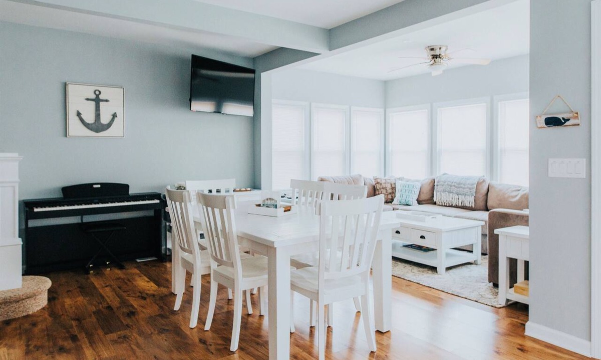 Ventnor City House | Group Friendly Ventnor Home Close to AC Convention Center, Nightlife and Casinos