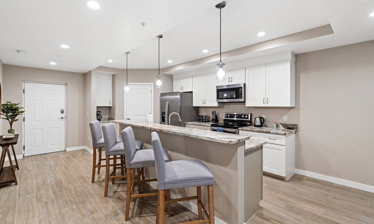 Yacht Club Condo | Gulf Access with Boat Slip, Heated Saltwater Pool, Dog-Friendly - Bacino Vista #203 - Roelens