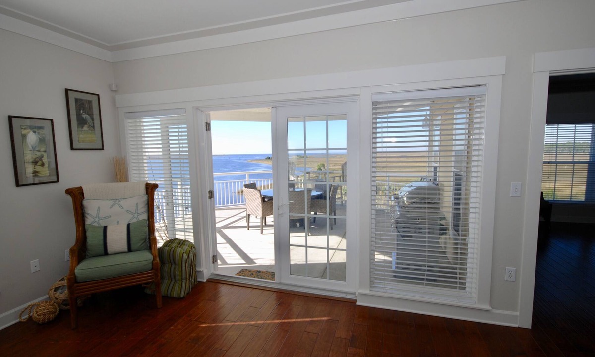 Steinhatchee Condo | Gulf Breeze #201- Private boat ramp & slip! Balcony overlooking the gulf! WiFi!