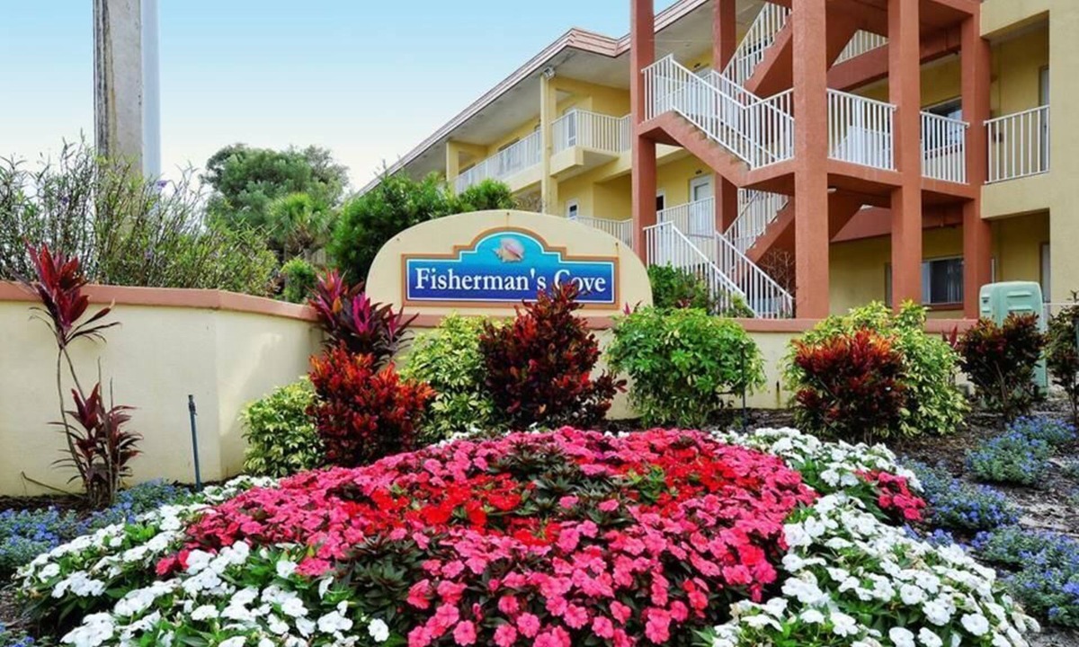 Siesta Key Condo | Gulf-Front Retreat – Relax & Recharge