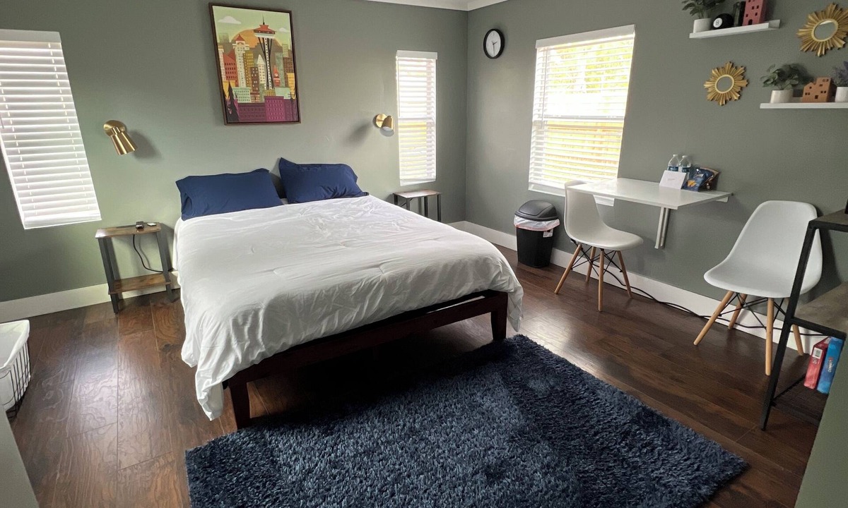 Childs Park Apartment | Gulfport Getaway