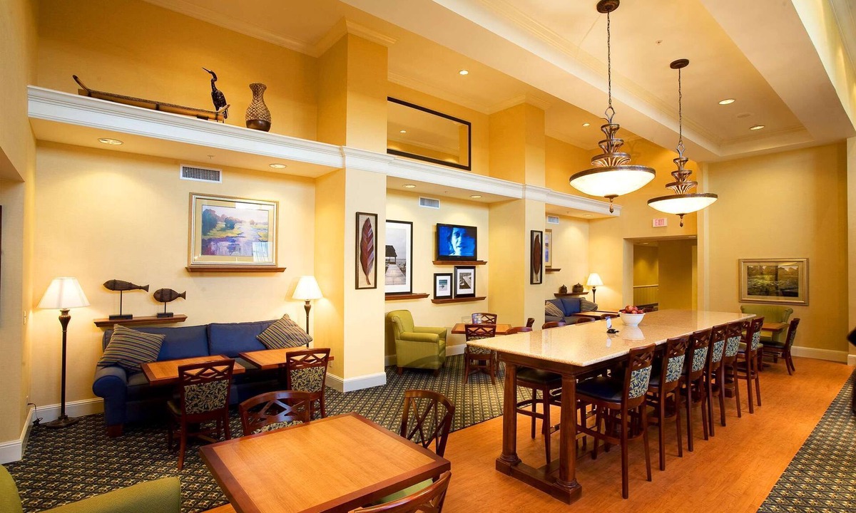 Lake Wales Hotel | Hampton Inn & Suites Lake Wales
