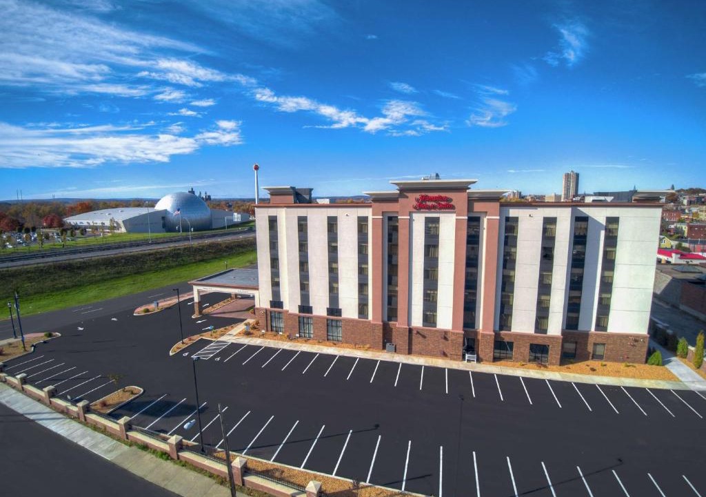 Springfield Hotel | Hampton Inn & Suites Springfield Downtown