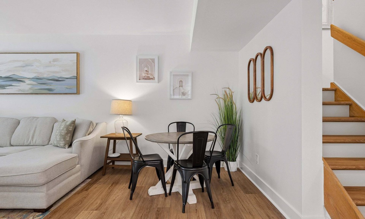 Harbour Town Villa | Harbour Town Villa, South Beach Pool Pass, Walk to Marina & Golf Links, Warm Coastal Furnishings