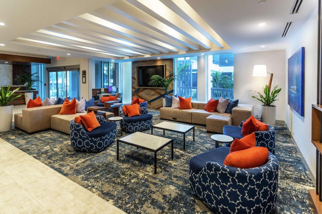 Land of the Presidents Hotel | Hilton Garden Inn West Palm Beach I95 Outlets