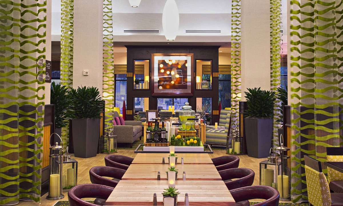 West Palm Beach Hotel | Hilton Garden Inn West Palm Beach Airport