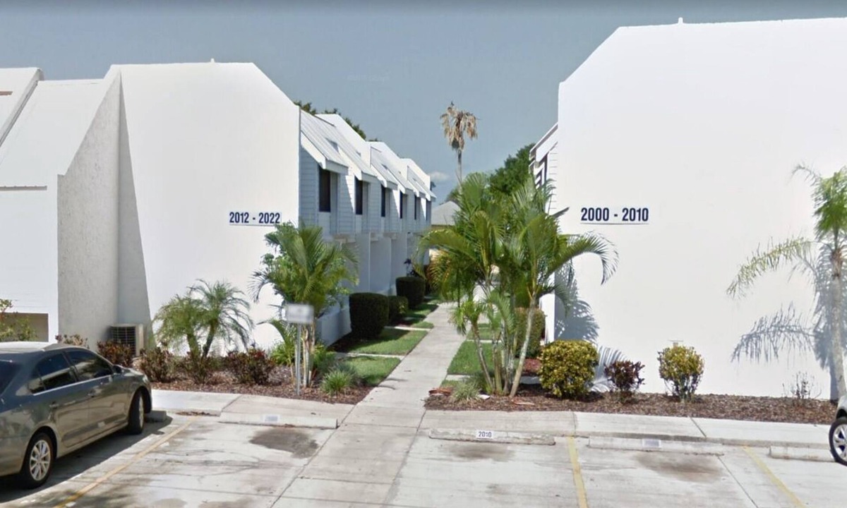 Sebring House | Historic Section of Sebring Townhome