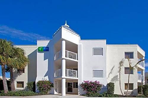 Juno Beach Hotel | Holiday Inn Express North Palm Beach-Oceanview, an IHG Hotel