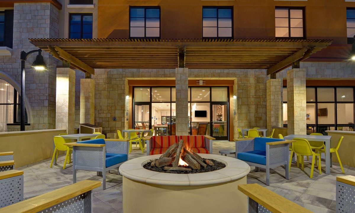 Florida Central Atlantic Coast Hotel | Home2 Suites by Hilton Orlando at Flamingo Crossings