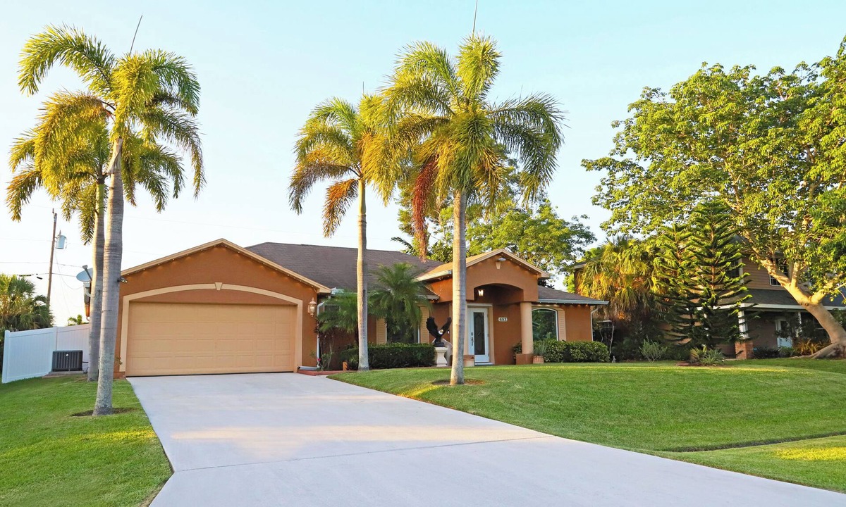 Treasure Coast House | House Port St. Lucie Near Beaches 10 min to TRADITION. Dogs Welcome