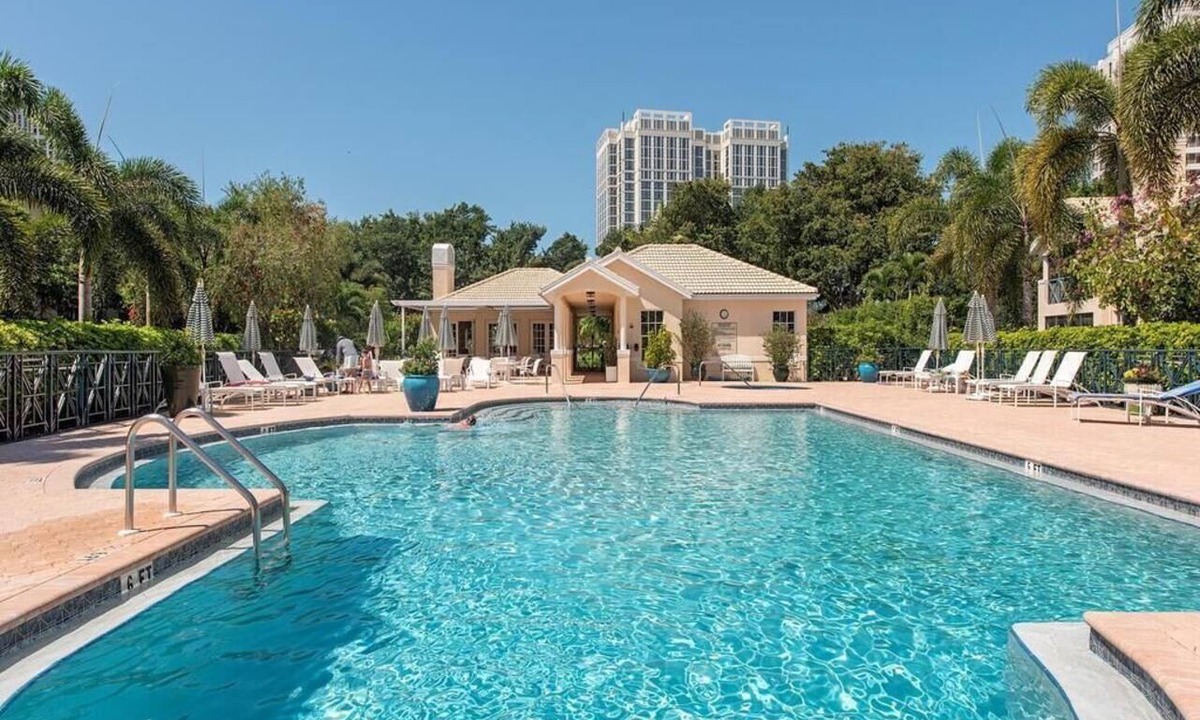 Beauville Condo | Immaculate 3br condo, world class Pelican Bay beach amenities
