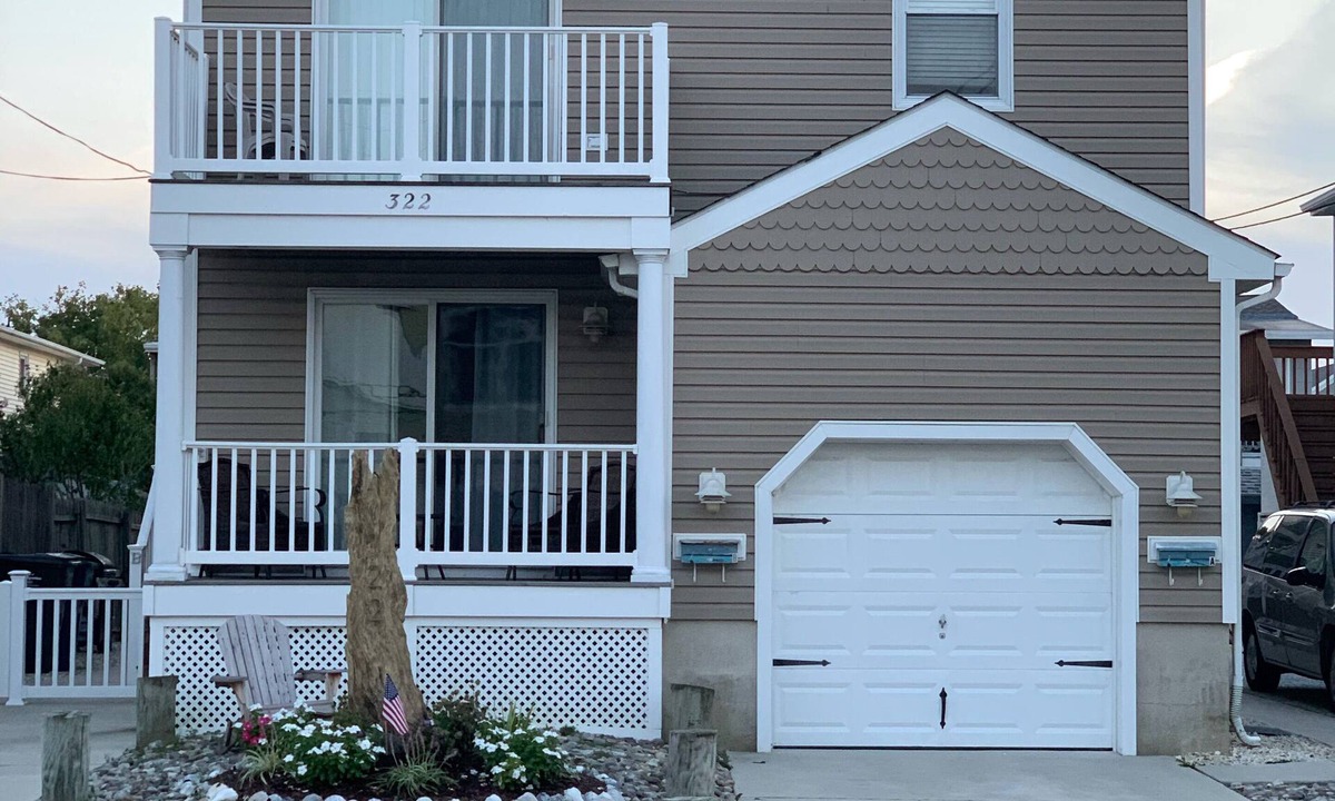 Brigantine Condo | Immaculate Beach Block Condo with Private Yard, Outdoor Shower, & Garage