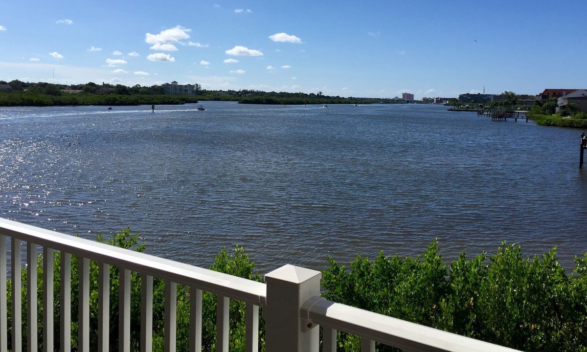Indian Shores Condo | Immaculate Indian Shores Condo With Amazing Views In Quiet Captian's Cove.