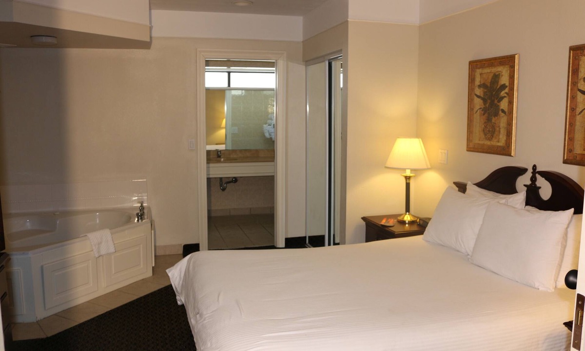 Lakeland Hotel | Imperial Swan Hotel & Suites