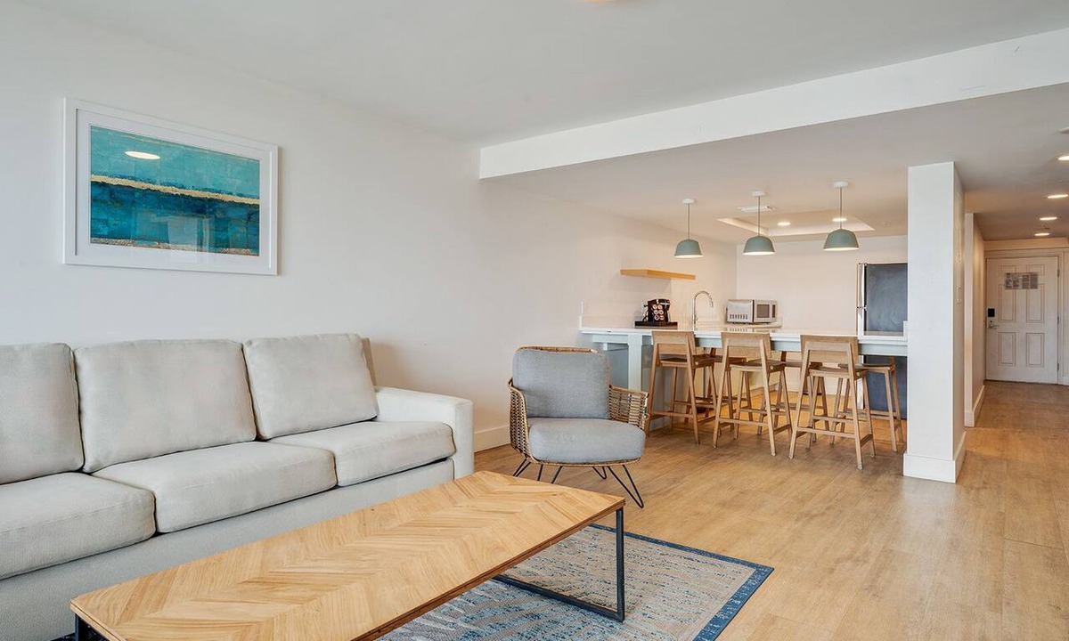 Islamorada Apartment | Island Escape in Islamorada | Breakfast, Pool & Pet-Friendly Stay!