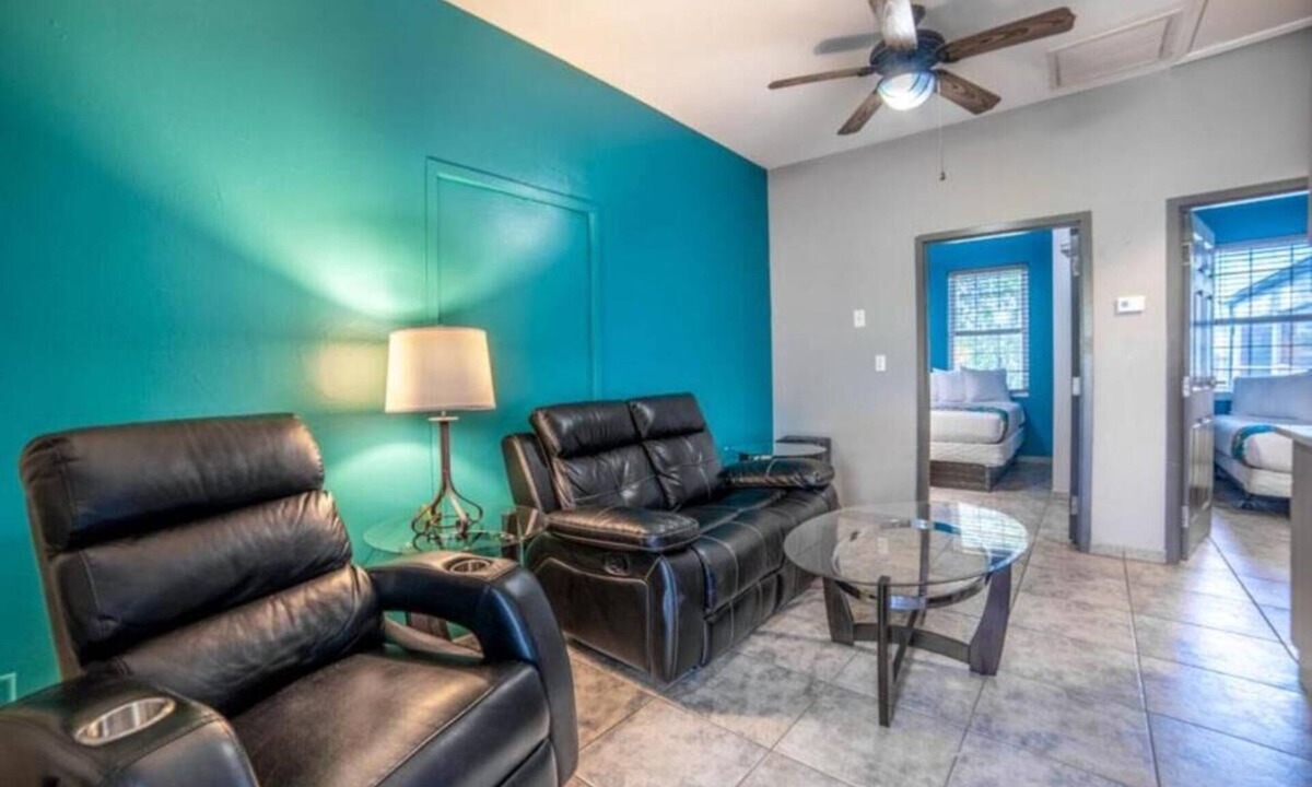 Everglades City Hotel | Ivey House Hotel - Deluxe Queen Room