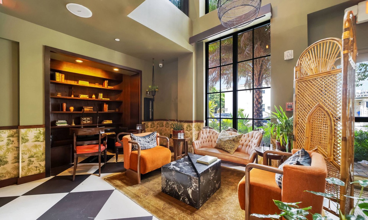 East Little Havana Hotel | Jefferson Hotel