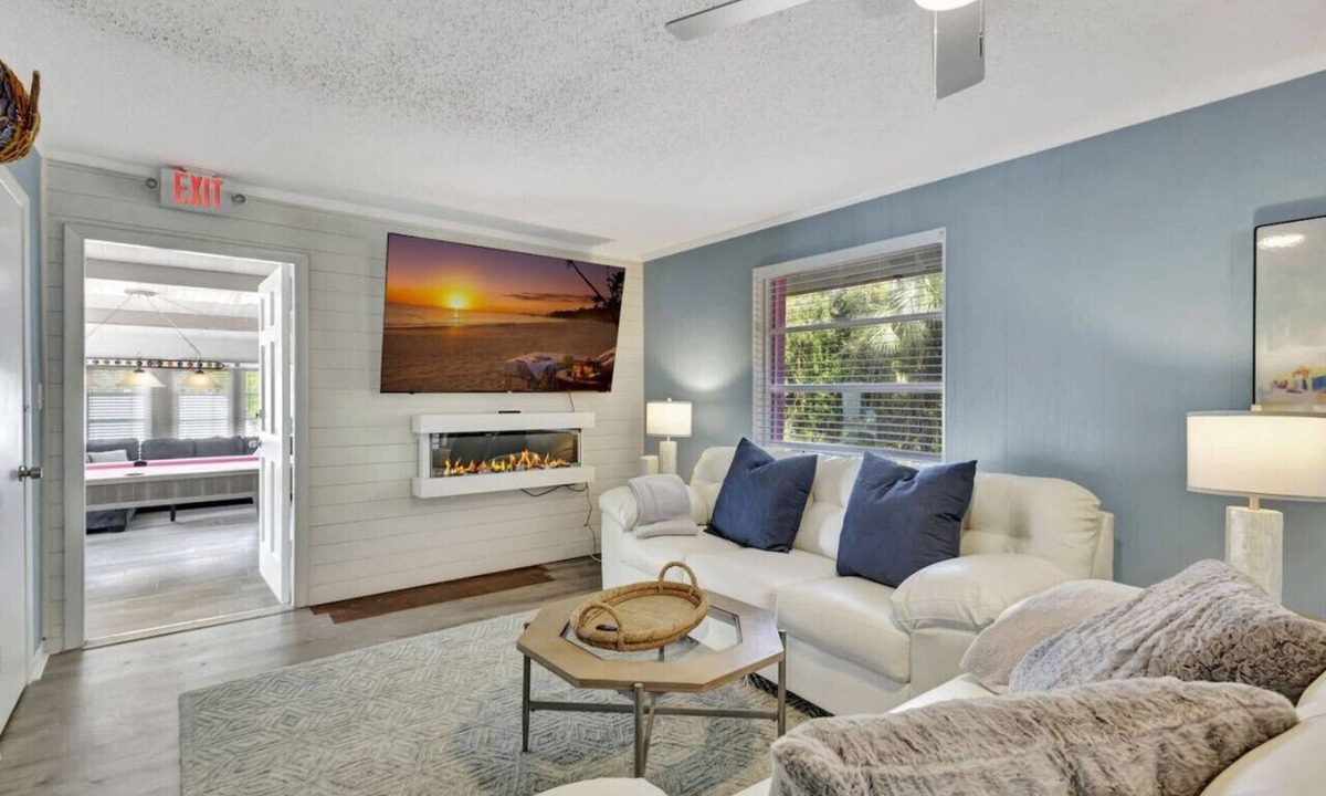 Indian River Estates House | Jensen Beach Tropical Oasis!