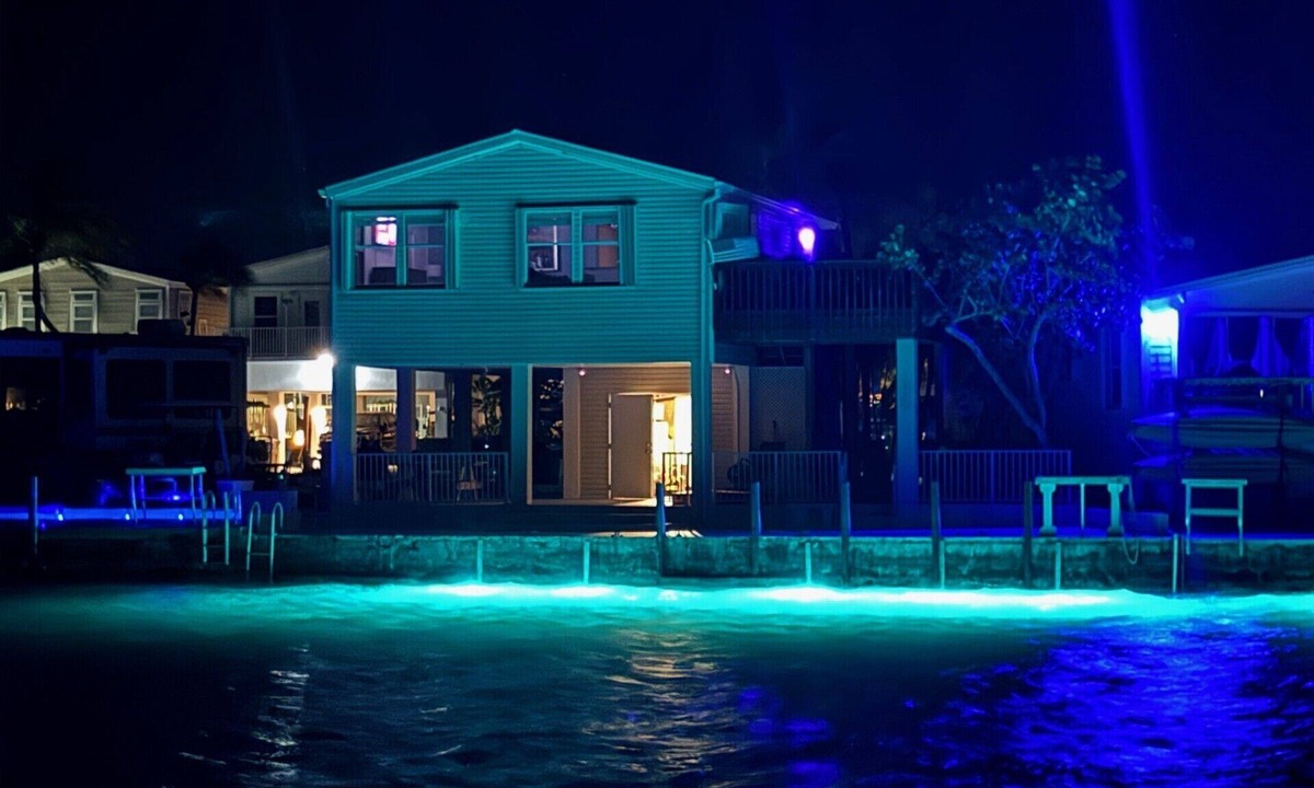 Cutthroat Harbor Estates House | KING's POINT Open Water views and a great resort for family and Fishing.