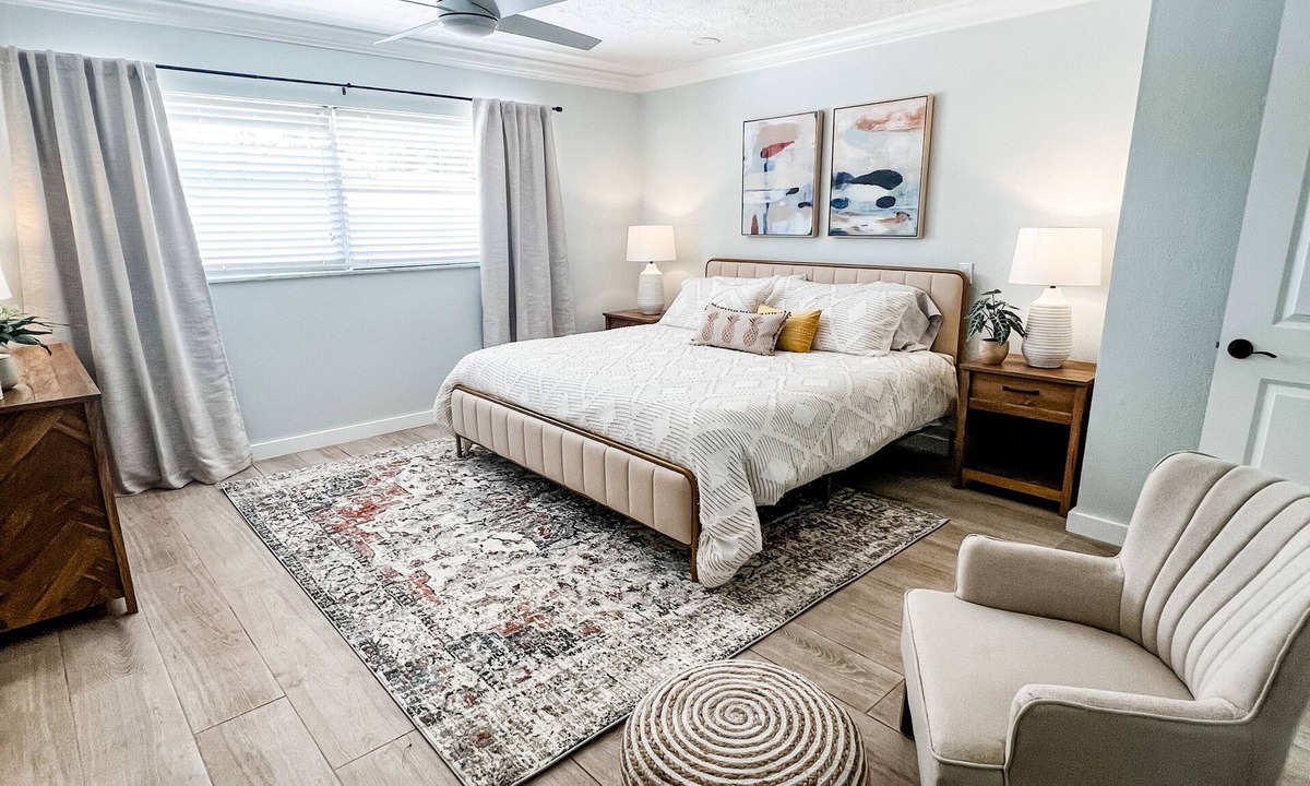 Belair Bayou House | King Suite! Heated Pool! 5 miles to beach!
